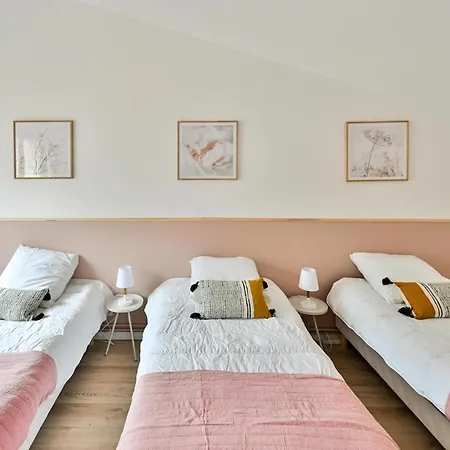 La Maison Des Falaises - 2 Places De Parking